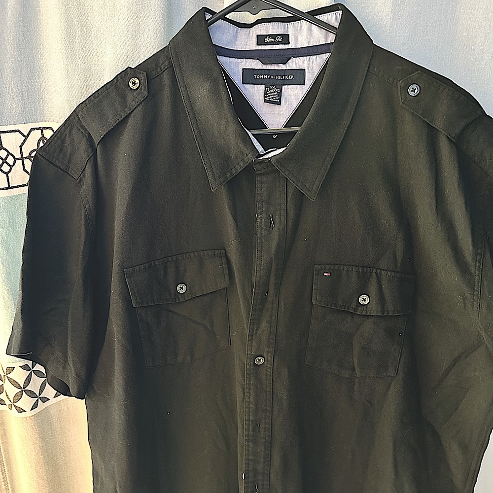 Men’s Black short sleeved button down slim fit shirt